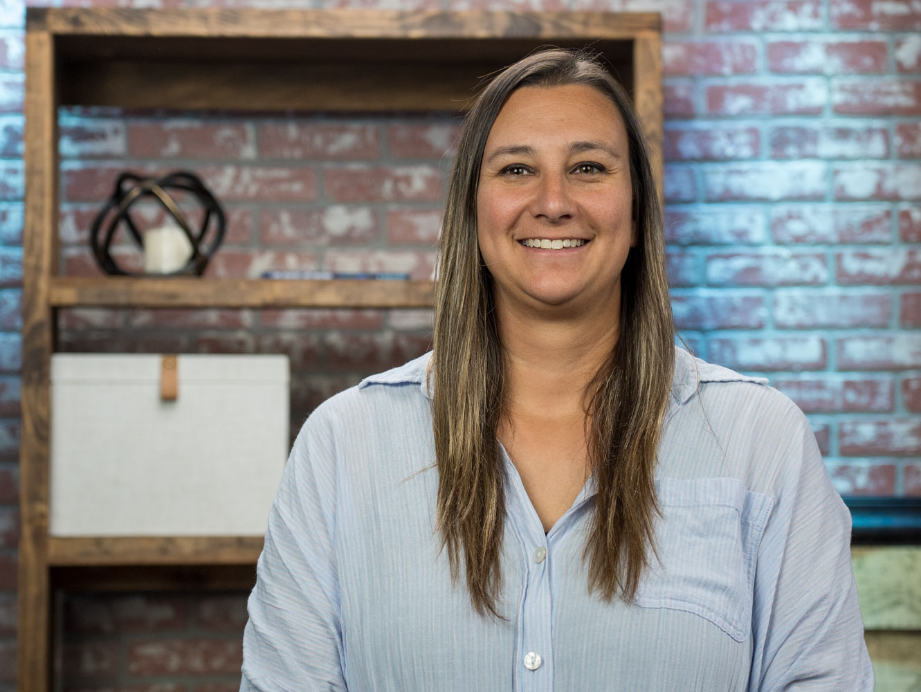 liana woolwine headshot